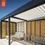 High Quality Customizable Waterproof Louver Blade Roof Pergola in Villa Pergola