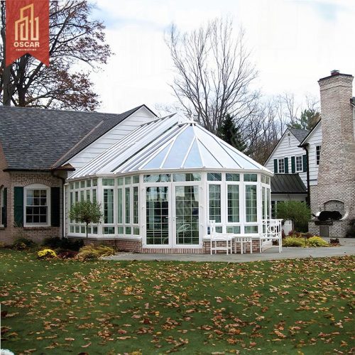 Terraza acristalada prefabricada de aluminio y vidrio de diseño chino moderno con techo triangular, jardín, patio y balcón. Proveedor de terrazas acristaladas de China.